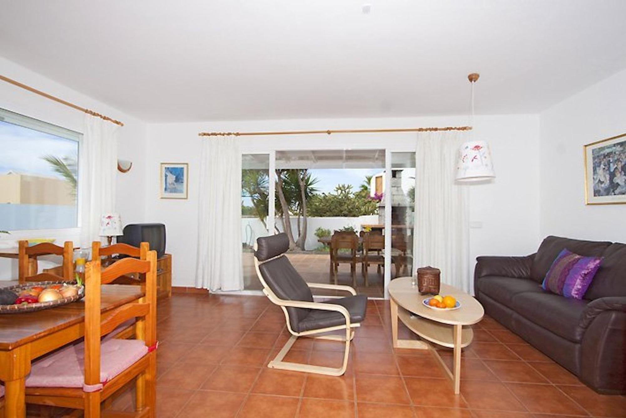Lovely Los Mojones Villa Casa Jasmine Heated Pool Short Walk To Beach Puerto Del Carmen Puerto del Carmen  Eksteriør bilde